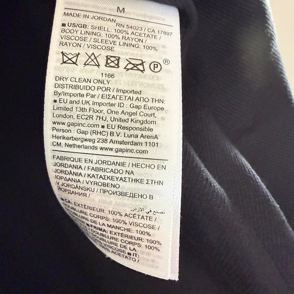 Banana Republic (BR) Boyfriend Drapey Twill Belted Blazer - Medium NWT - Picture 11 of 11